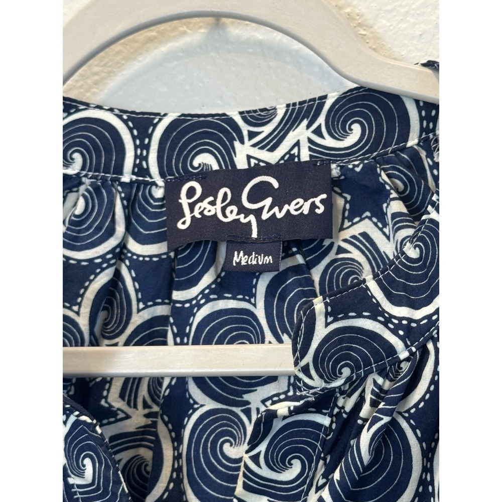 Lesley Evers Navy White Geometric Swirl Star Cotton Blouse Top Womens Medium - Picture 4 of 9